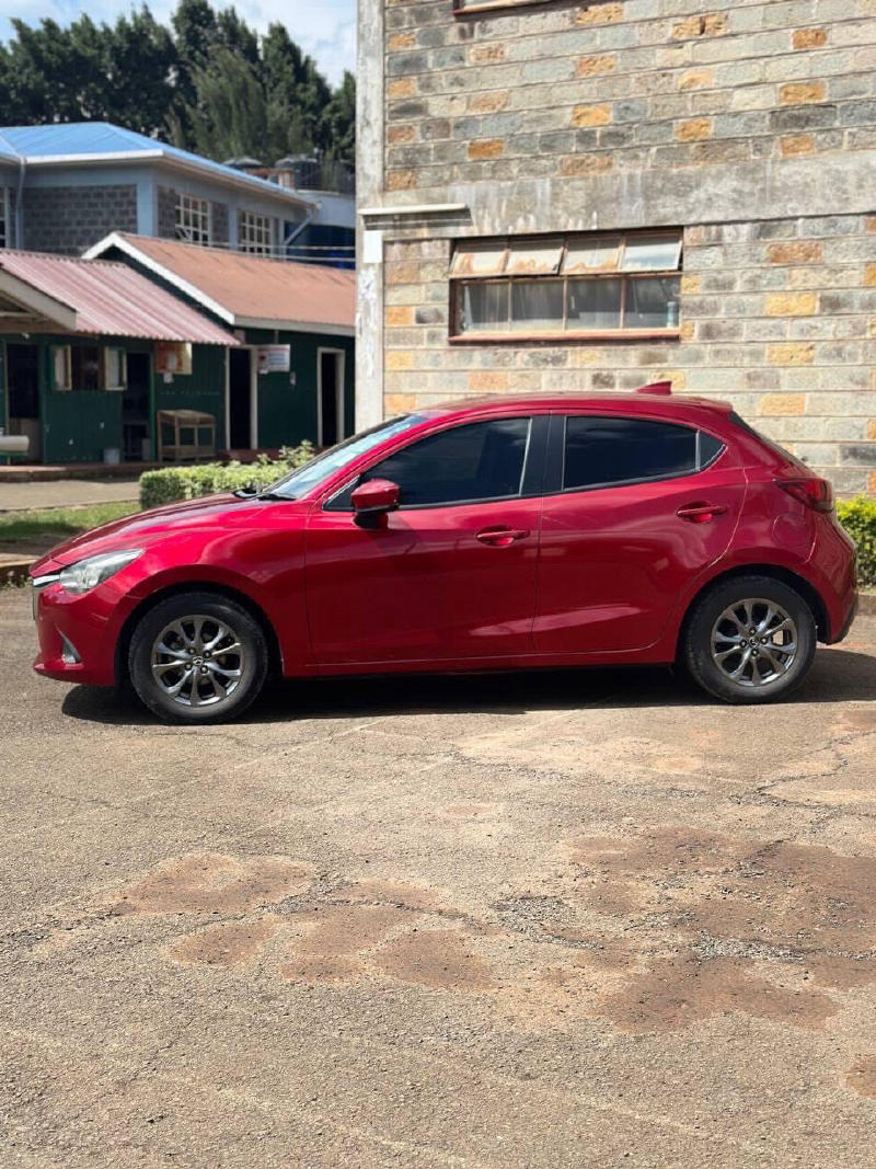 Mazda Demio 2018, photo 3 of 4