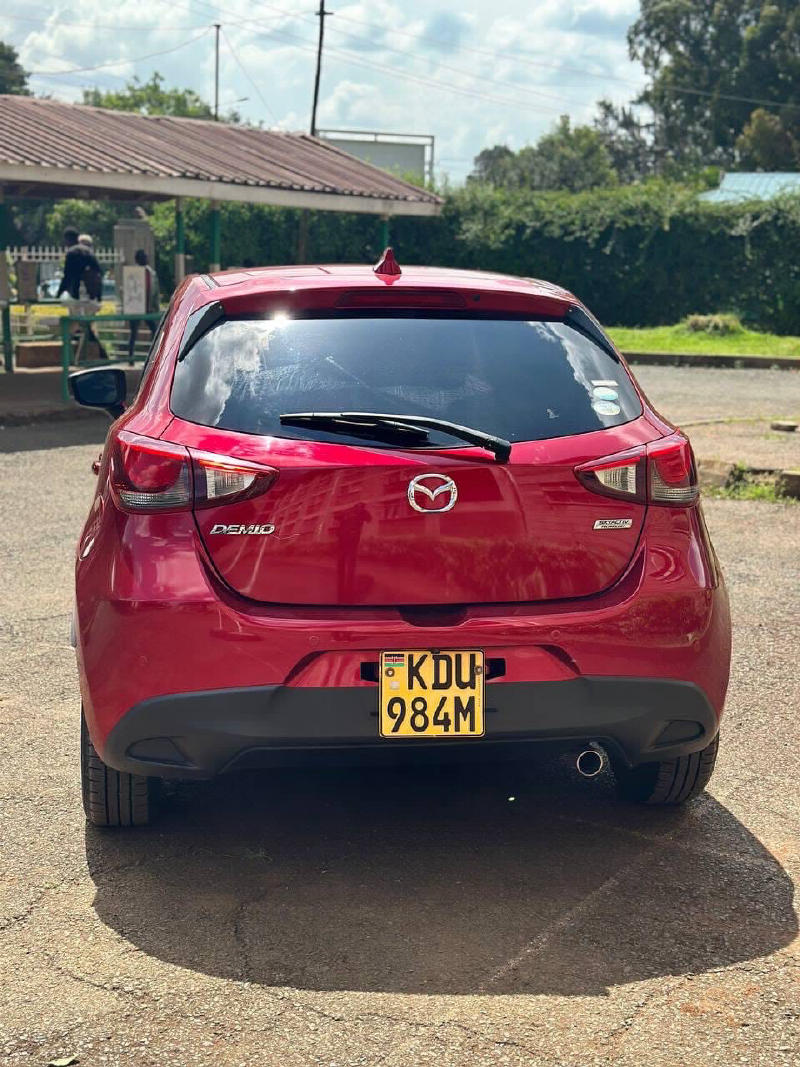 Mazda Demio 2018, photo 4 of 4