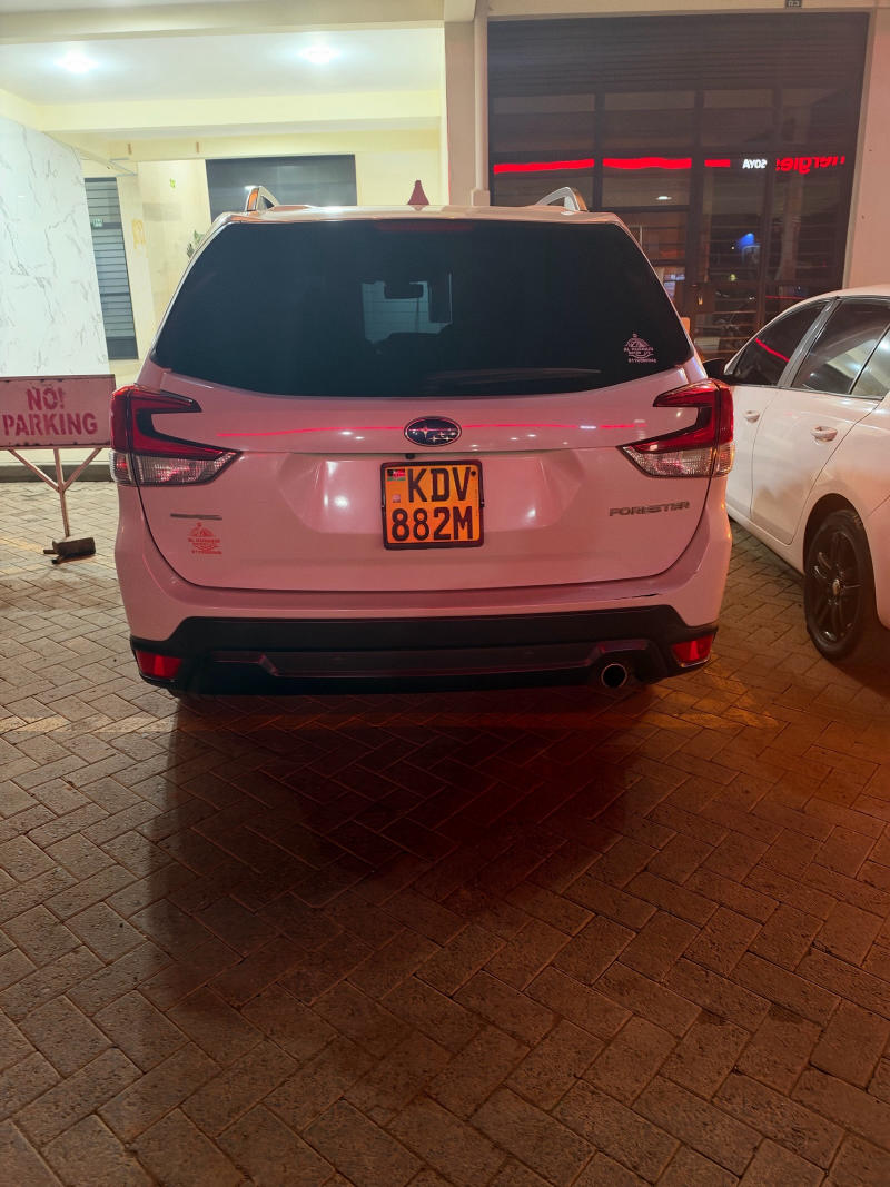 Subaru Forester 2019, photo 3 of 4